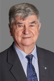 Profesor Piotr  Wolanski 